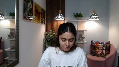 Snapshot of _lucy_grey chatting on June 2026 11:05:01 AM Lucy online show from June 2026 11:05:01 AM