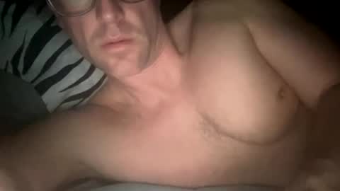 _lululeo_ online show from February 2026 06:26:01 AM