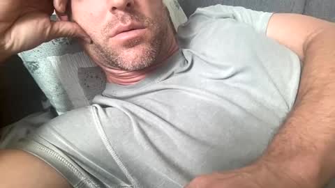 Snapshot of _lululeo_ chatting on July 2026 12:04:01 AM _lululeo_ online show from July 2026 12:04:01 AM