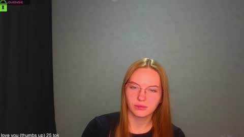 Snapshot of _lysafeta_ chatting on September 2025 04:31:02 PM Welcome guys  Pleasure to see you all here  My name is Lysafeta and MichaelaTip menu is active Private is open  online show from September 2025 04:31:02 PM