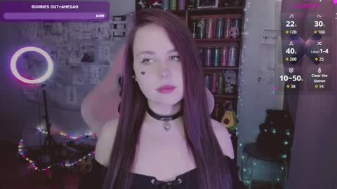 Snapshot of _m_o_n_s_t_e_r_e_n_e_r_g_y_ chatting on May 2026 05:47:01 AM Mia online show from May 2026 05:47:01 AM