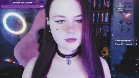 Snapshot of _m_o_n_s_t_e_r_e_n_e_r_g_y_ chatting on May 2026 05:55:02 PM Mia online show from May 2026 05:55:02 PM
