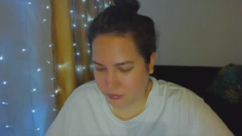 Snapshot of _madalexa_ chatting on October 2025 02:20:01 AM Alexa online show from October 2025 02:20:01 AM