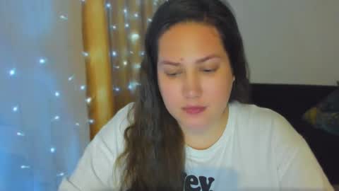 Snapshot of _madalexa_ chatting on October 2025 09:59:02 PM Alexa online show from October 2025 09:59:02 PM