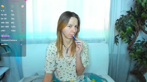 Snapshot of _mari_so chatting on October 2025 08:12:02 AM Scarlett online show from October 2025 08:12:02 AM
