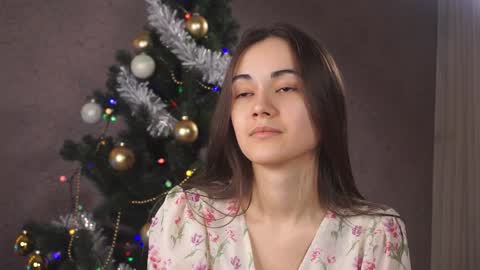  Gwen  online show from December 2024 11:33:02 PM