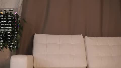  Gwen  online show from January 2026 05:18:01 PM