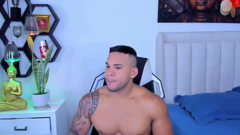 _matthew_santos_ online show from October 2025 10:01:01 PM