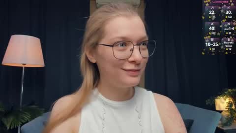 Elva and Kate  online show from November 2025 11:08:02 AM