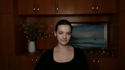 Susie online show from December 2024 04:21:02 PM