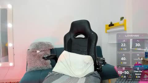 Snapshot of _megganjobs chatting on December 2025 08:51:01 PM Juli online show from December 2025 08:51:01 PM