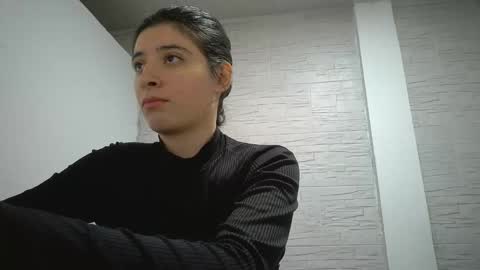 Mia-foster online show from November 2025 03:16:02 AM