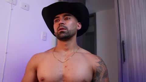 Snapshot of _mikestone chatting on November 2025 06:54:02 PM soy mike online show from November 2025 06:54:02 PM