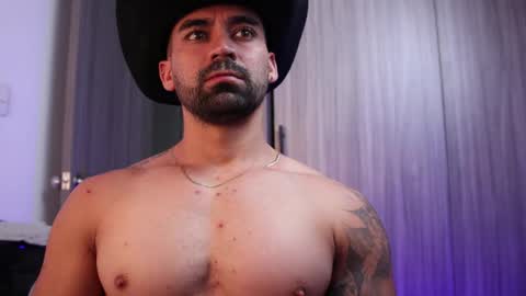 Snapshot of _mikestone chatting on November 2025 02:51:01 PM soy mike online show from November 2025 02:51:01 PM