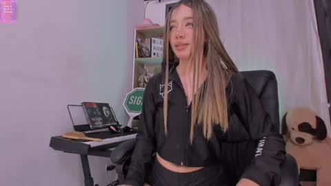 Camila   independent model online show from January 2025 01:58:02 AM