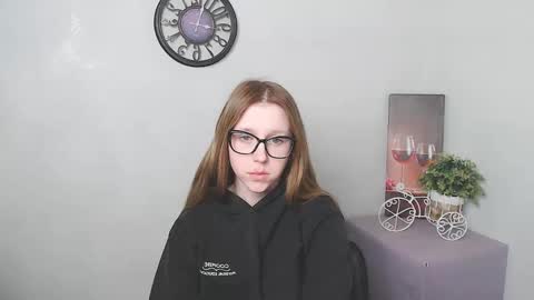 Snapshot of _miraterri_ chatting on February 2025 12:16:02 PM Mira online show from February 2025 12:16:02 PM