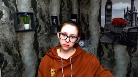 Snapshot of _miraterri_ chatting on February 2025 06:50:02 AM Mira online show from February 2025 06:50:02 AM