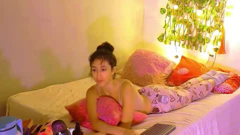 karoline uwu online show from October 2025 02:29:01 AM