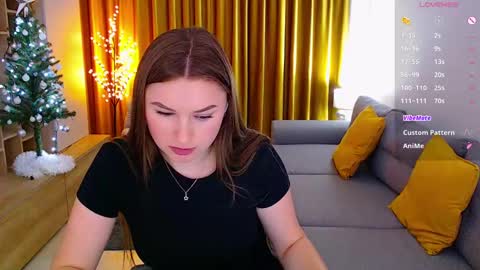 Mia online show from December 2024 01:53:02 PM