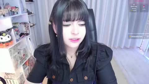 Snapshot of _misshoneyxx chatting on October 2025 04:15:01 AM Hanna Idependent Model online show from October 2025 04:15:01 AM
