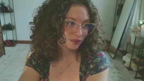 Mara Independent model online show from August 2026 07:27:01 PM