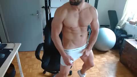 Snapshot of _misterniceguy chatting on May 2026 02:44:02 PM BENJI online show from May 2026 02:44:02 PM