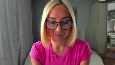 Snapshot of _mito_69 chatting on November 2025 12:21:01 AM alienmito online show from November 2025 12:21:01 AM