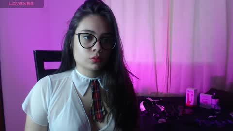 _moon_rosee online show from March 2026 02:20:01 PM