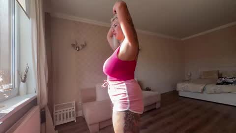 Snapshot of _morpho_ chatting on October 2025 10:05:01 AM Francine Aisi Morpho - a genus of blue butterflies. online show from October 2025 10:05:01 AM