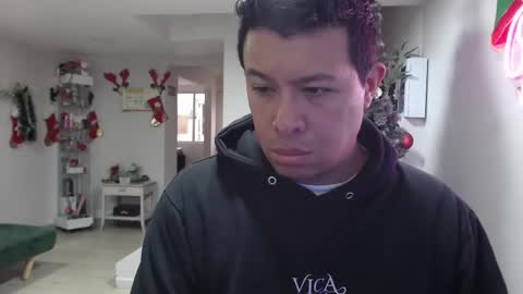 Panda  online show from November 2025 08:52:01 PM