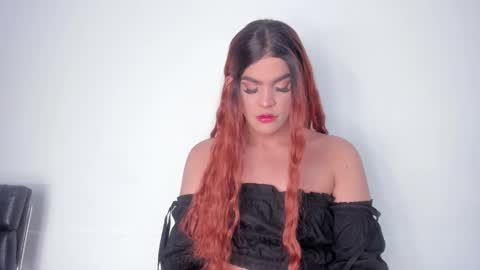 Snapshot of _naomi_fox chatting on February 2025 09:08:02 PM shantall online show from February 2025 09:08:02 PM