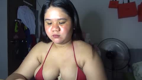 Snapshot of _natalieey chatting on April 2026 03:27:02 PM nics online show from April 2026 03:27:02 PM