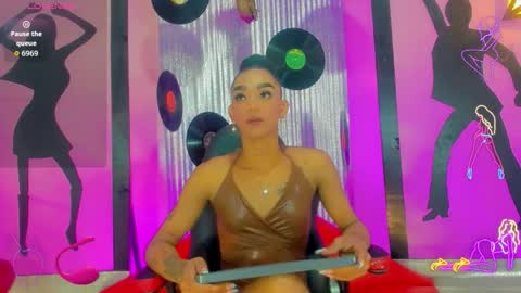 Snapshot of _nickyminach chatting on November 2025 07:21:01 PM Nicky Please help me with your thumbs up its importan online show from November 2025 07:21:01 PM