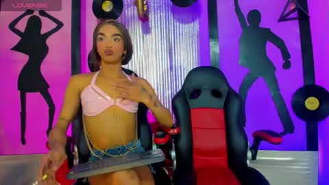 Snapshot of _nickyminach chatting on December 2025 08:26:01 PM Nicky Please help me with your thumbs up its importan online show from December 2025 08:26:01 PM