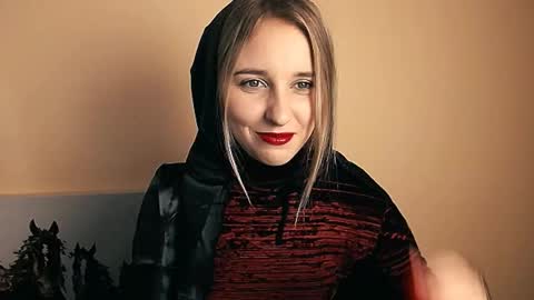 Snapshot of _nicole_new chatting on October 2025 12:17:02 PM Nica online show from October 2025 12:17:02 PM