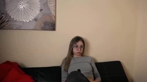 Snapshot of _nicole_new chatting on March 2026 10:32:01 AM Nica online show from March 2026 10:32:01 AM