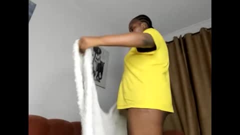 Snapshot of _nightnursee chatting on October 2025 08:27:02 PM belle online show from October 2025 08:27:02 PM