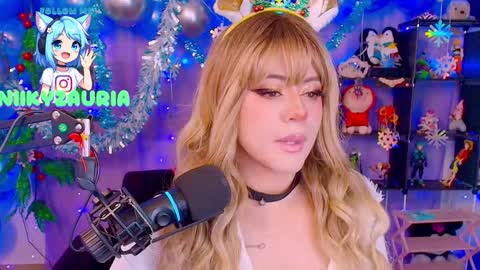 niiky online show from December 2025 01:48:01 PM