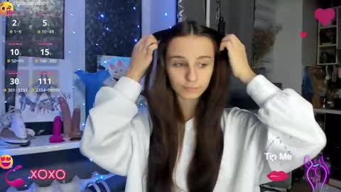 Nika online show from November 2025 05:11:01 PM