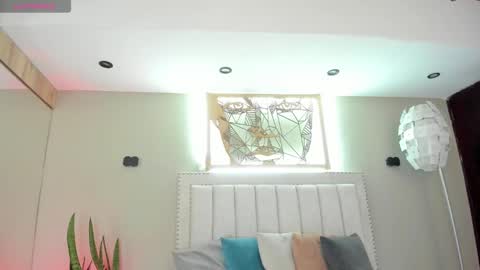   online show from February 2025 12:03:02 PM