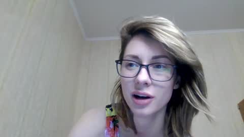 Snapshot of _number_1_ chatting on December 2024 01:28:02 PM Number 1 online show from December 2024 01:28:02 PM