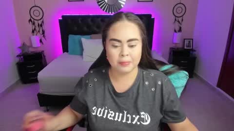 Olivia jones online show from February 2026 03:56:02 PM