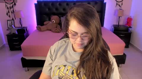 Olivia jones online show from June 2026 03:29:01 PM