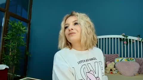 Snapshot of _parishill chatting on November 2025 05:13:02 AM Alisa online show from November 2025 05:13:02 AM