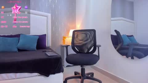  peach1  online show from September 2025 02:08:01 PM