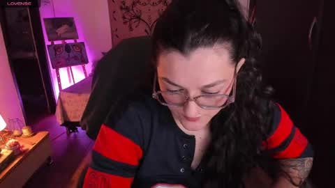Snapshot of _peach__ chatting on May 2026 03:58:02 AM violeta ig online show from May 2026 03:58:02 AM