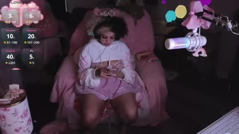 Snapshot of _porcelaindoll_ chatting on June 2026 05:17:02 PM SayaSleepingBeautyBabyGirl online show from June 2026 05:17:02 PM