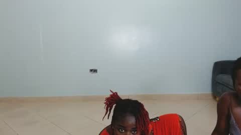 Snapshot of _prettyred chatting on October 2025 11:06:01 AM _prettyred online show from October 2025 11:06:01 AM