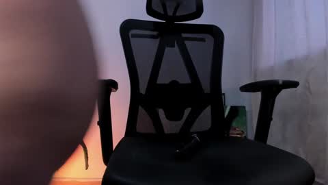 Snapshot of _purplecherry_ chatting on January 2025 10:57:02 PM Cherr online show from January 2025 10:57:02 PM