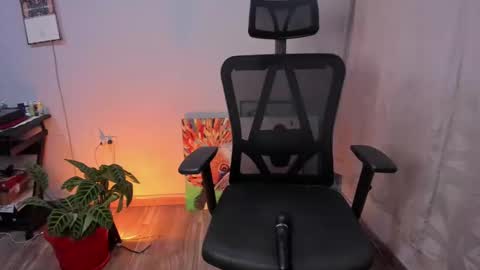 Snapshot of _purplecherry_ chatting on March 2025 11:27:01 PM Cherr online show from March 2025 11:27:01 PM